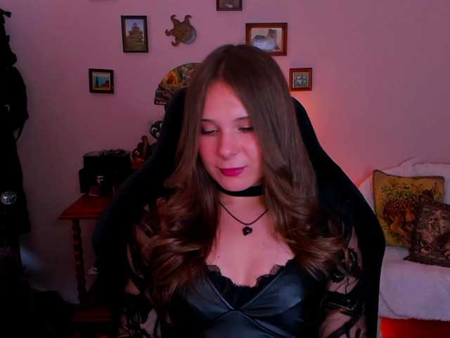 LanaSensitive live cam on BongaCams