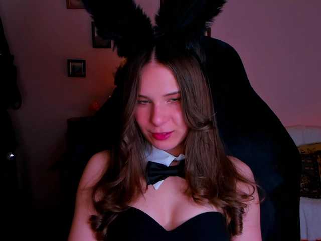LanaSensitive live cam on BongaCams