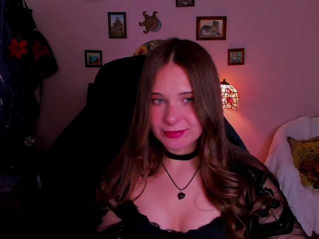LanaSensitive live cam on BongaCams