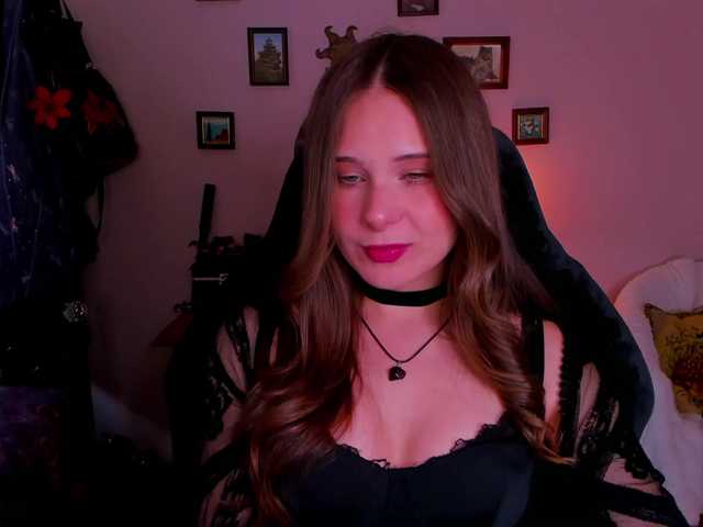 LanaSensitive live cam on BongaCams