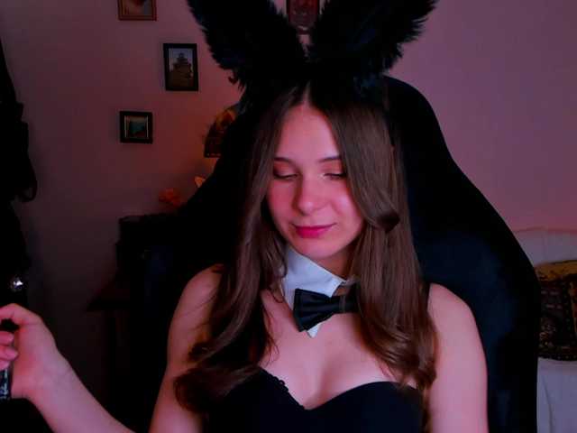 LanaSensitive live cam on BongaCams