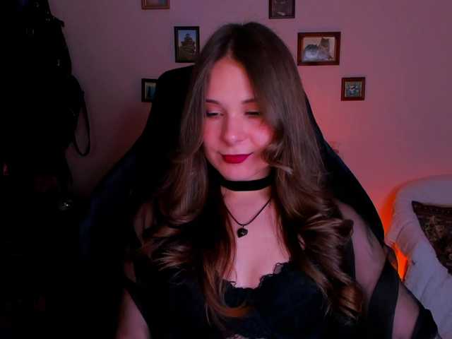 LanaSensitive live cam on BongaCams