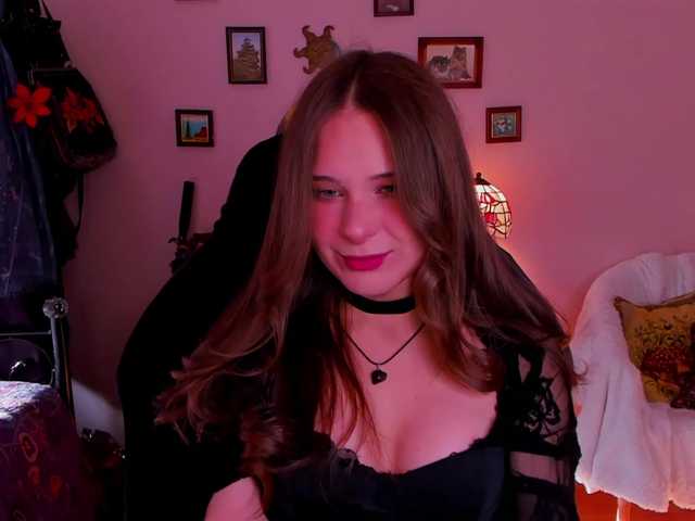 LanaSensitive live cam on BongaCams