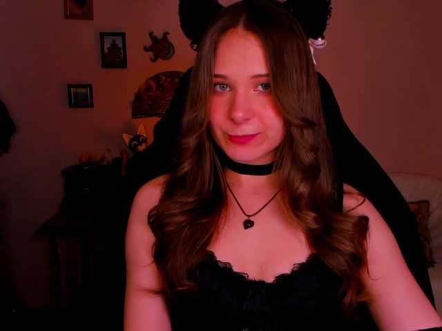 LanaSensitive live cam
