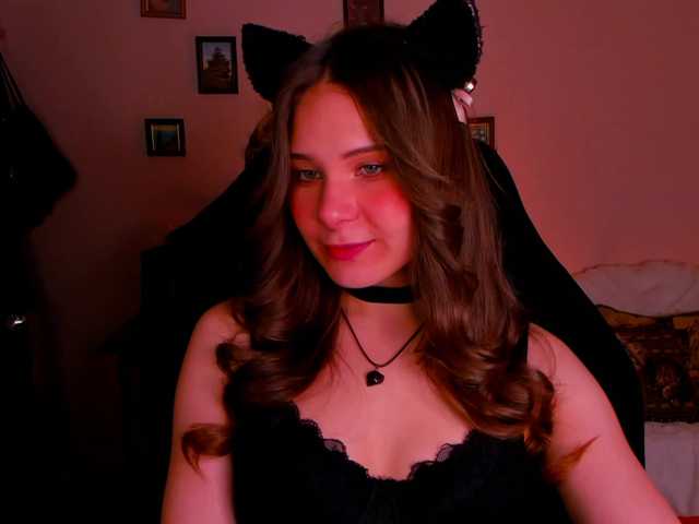 LanaSensitive live cam