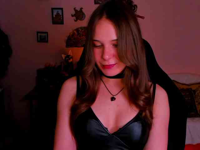 LanaSensitive webcam