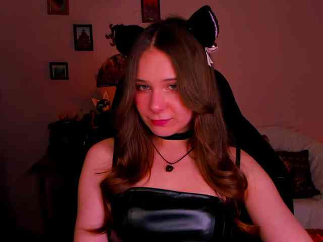LanaSensitive webcam