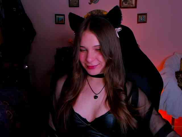 LanaSensitive webcam