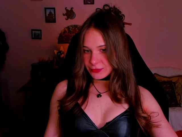 LanaSensitive webcam