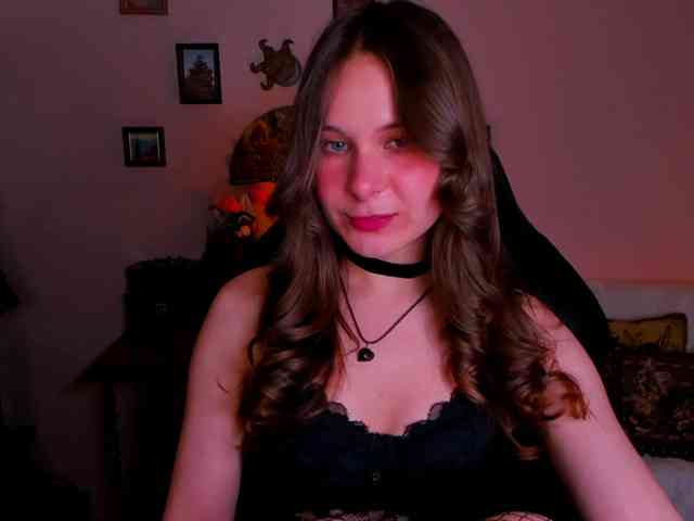 LanaSensitive webcam