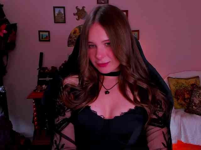 LanaSensitive webcam