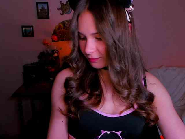 LanaSensitive webcam