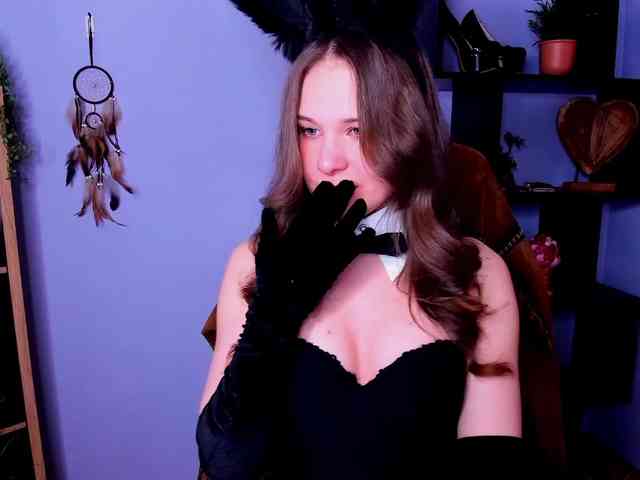 LanaSensitive webcam