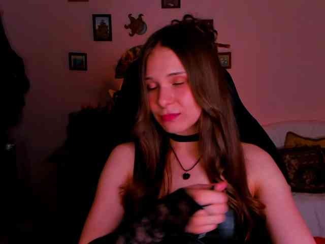 Model: LanaSensitive