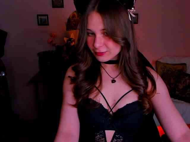 LanaSensitive webcam
