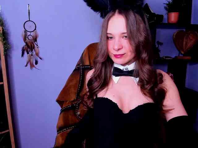 LanaSensitive webcam