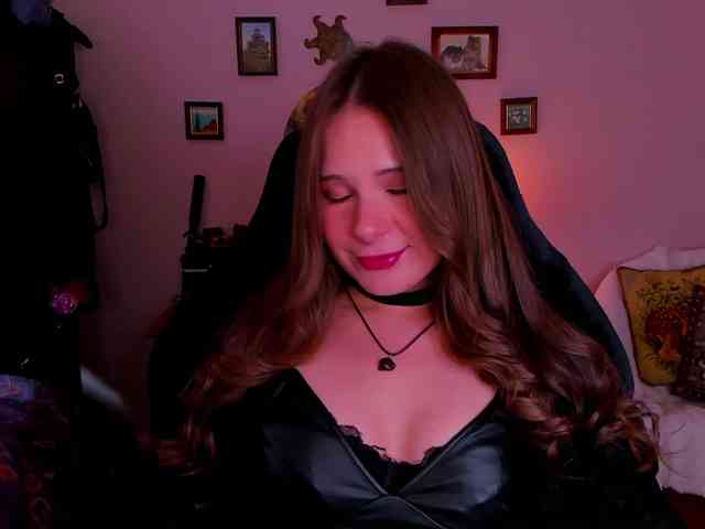 Model: LanaSensitive
