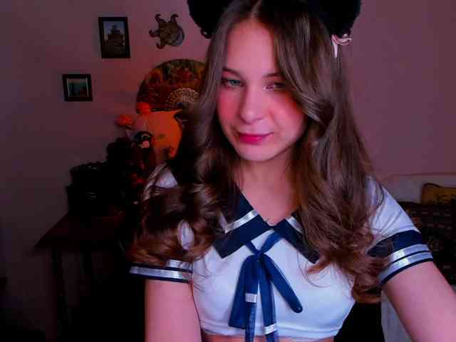 LanaSensitive webcam