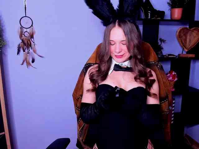 LanaSensitive webcam