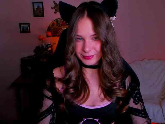 LanaSensitive webcam