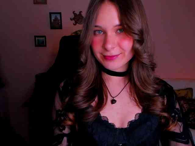 LanaSensitive webcam