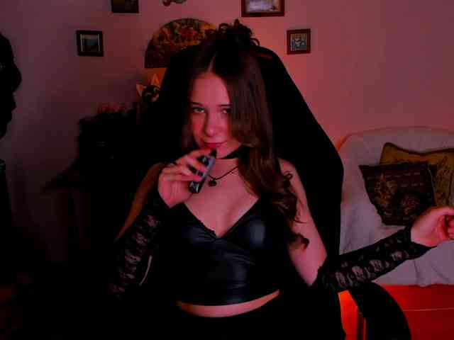 Model: LanaSensitive