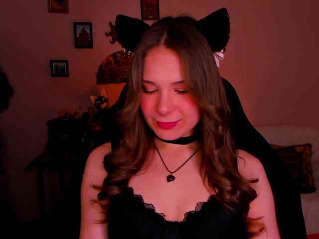 LanaSensitive webcam
