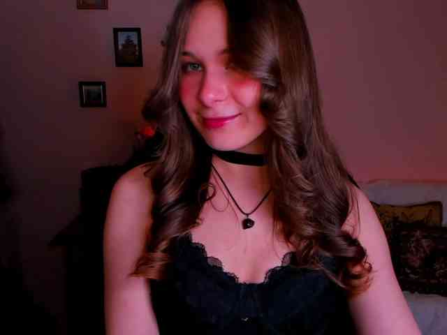 LanaSensitive webcam