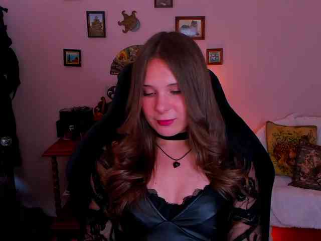 LanaSensitive webcam