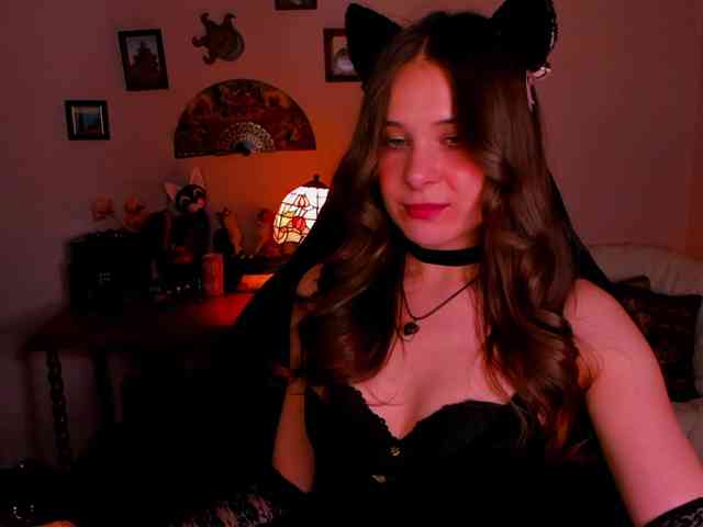 LanaSensitive webcam