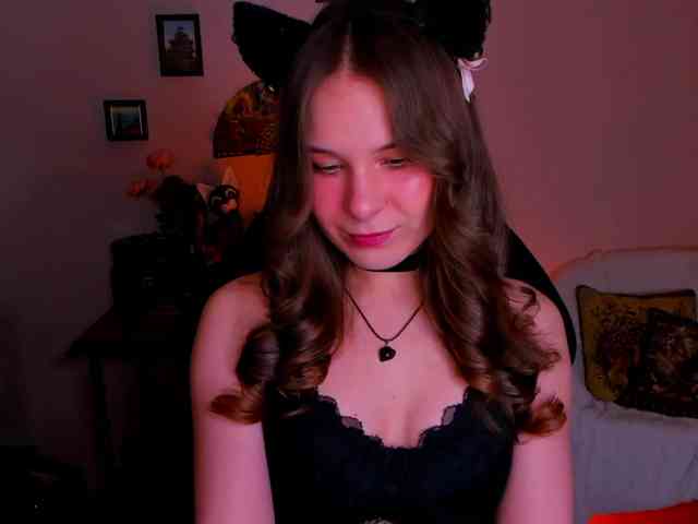 LanaSensitive webcam