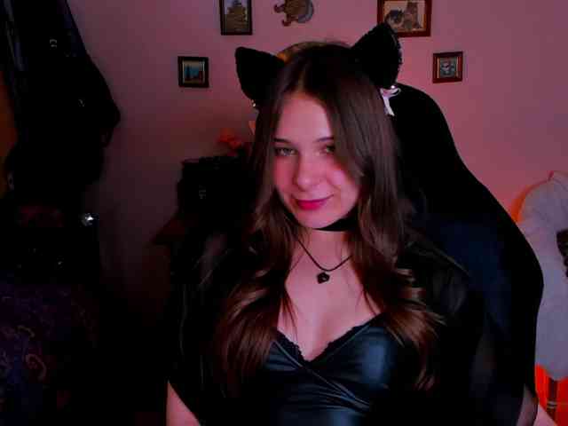 LanaSensitive webcam