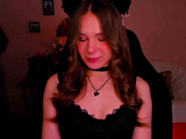 LanaSensitive webcam