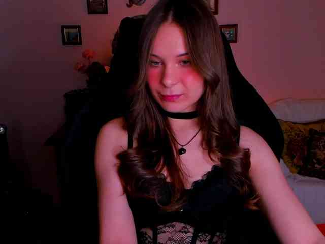 Model: LanaSensitive