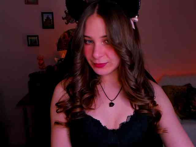 LanaSensitive webcam