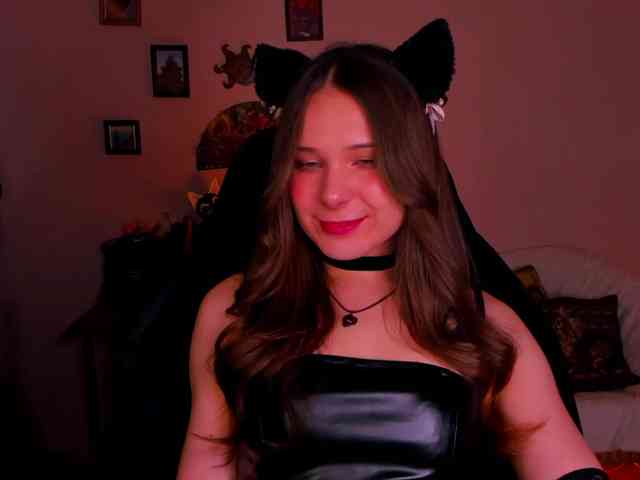 LanaSensitive webcam