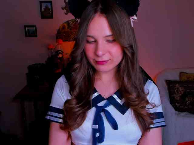 LanaSensitive webcam