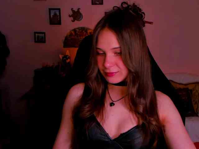 LanaSensitive webcam