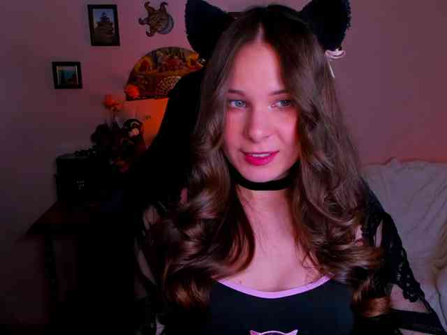 LanaSensitive webcam