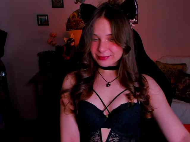 LanaSensitive webcam