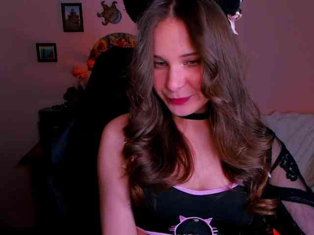 LanaSensitive webcam