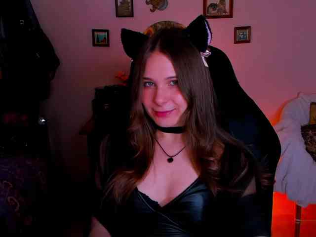 LanaSensitive webcam