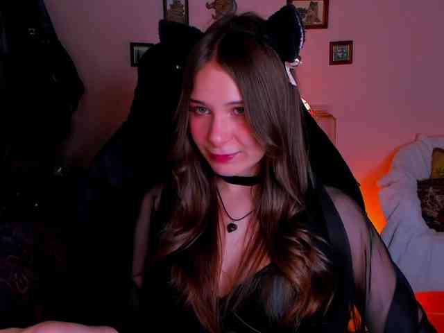 LanaSensitive webcam