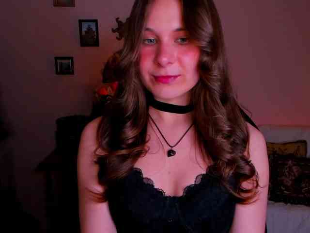 LanaSensitive webcam