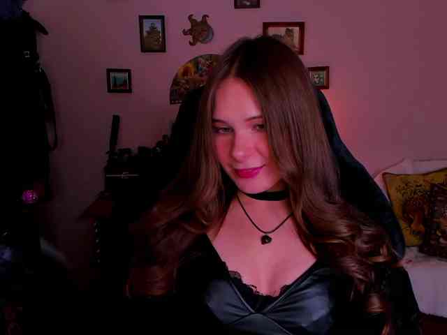 Model: LanaSensitive