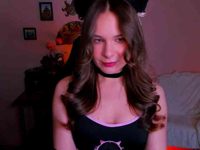 LanaSensitive webcam