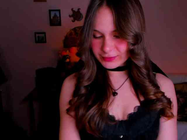 LanaSensitive webcam