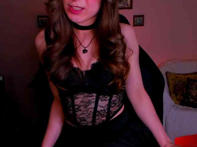 LanaSensitive webcam