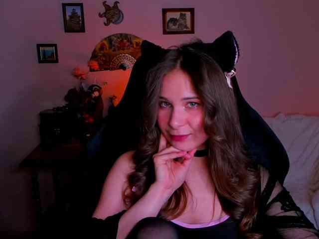 LanaSensitive webcam