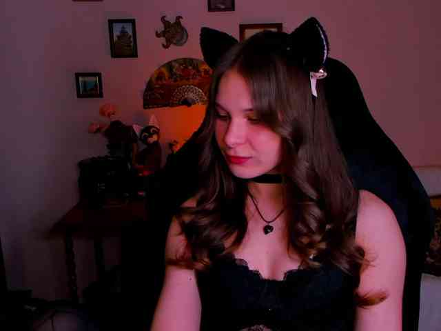 Model: LanaSensitive